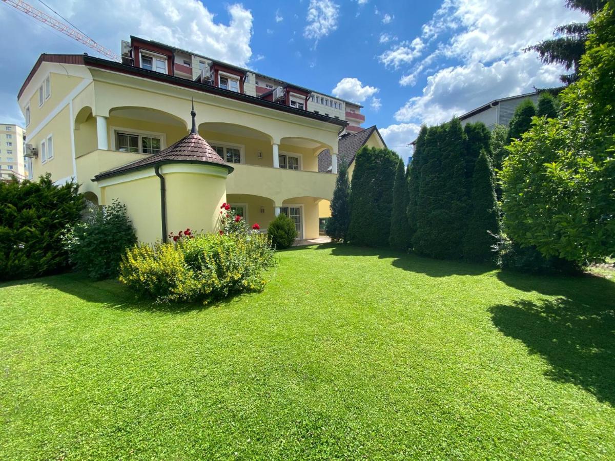 Gaestehaus Auerhahn 버클라브레크 외부 사진