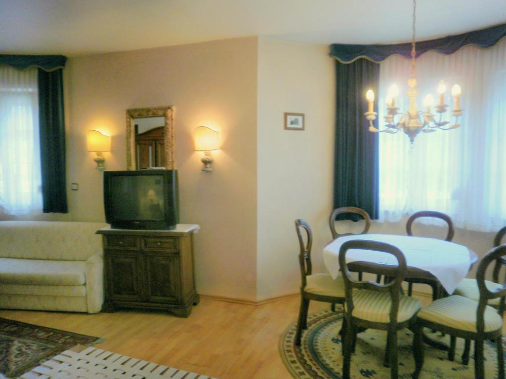 Gaestehaus Auerhahn 버클라브레크 외부 사진